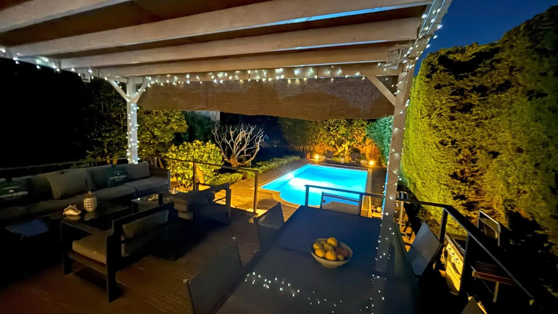 Cannes Charming Villa Exclusive Private Pool Garden Near Beach Le Cannet 0*,  Francie